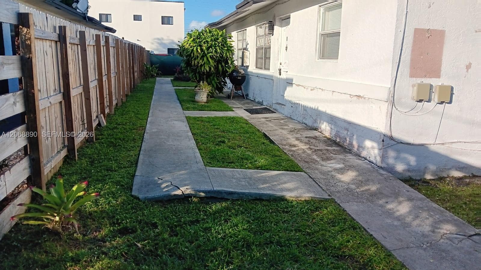 4145 SW 19th St, West Park, FL 33023 photo 2