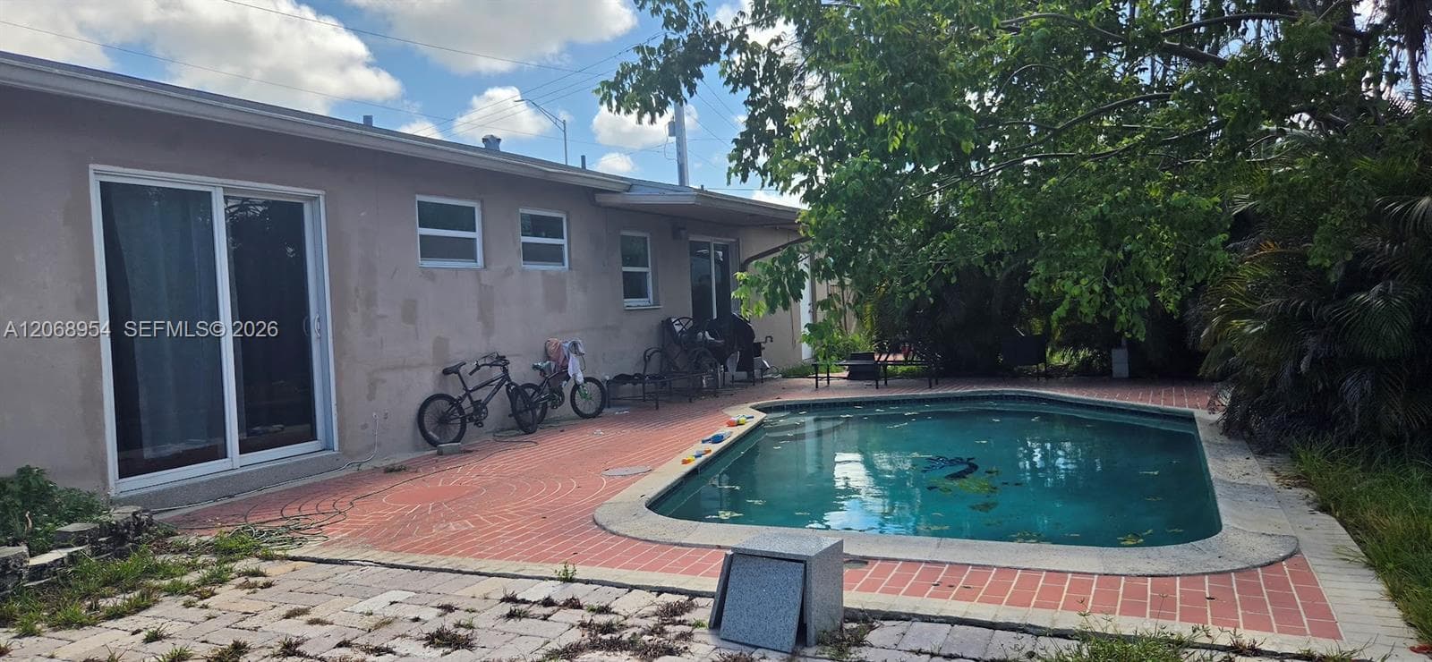601 W Sample Rd, Deerfield Beach, FL 33064 photo 8