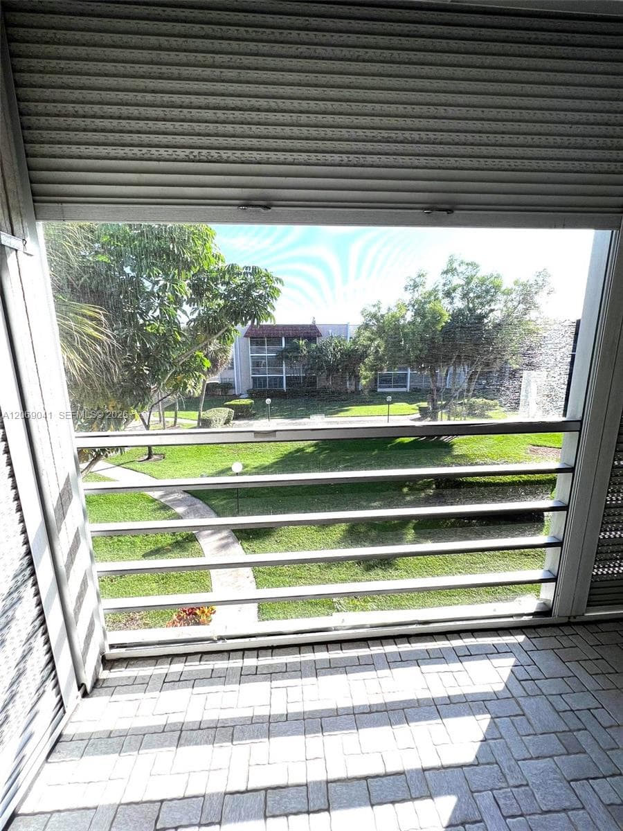 3531 Inverrary Dr # 306, Lauderhill, FL 33319 photo 7