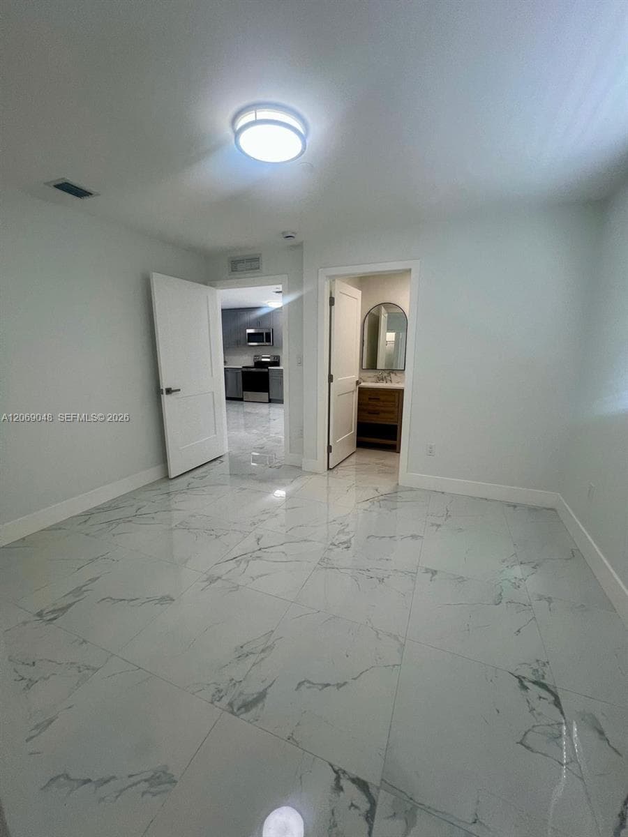 1860 NW 19th St # 102, Miami, FL 33125 photo 10