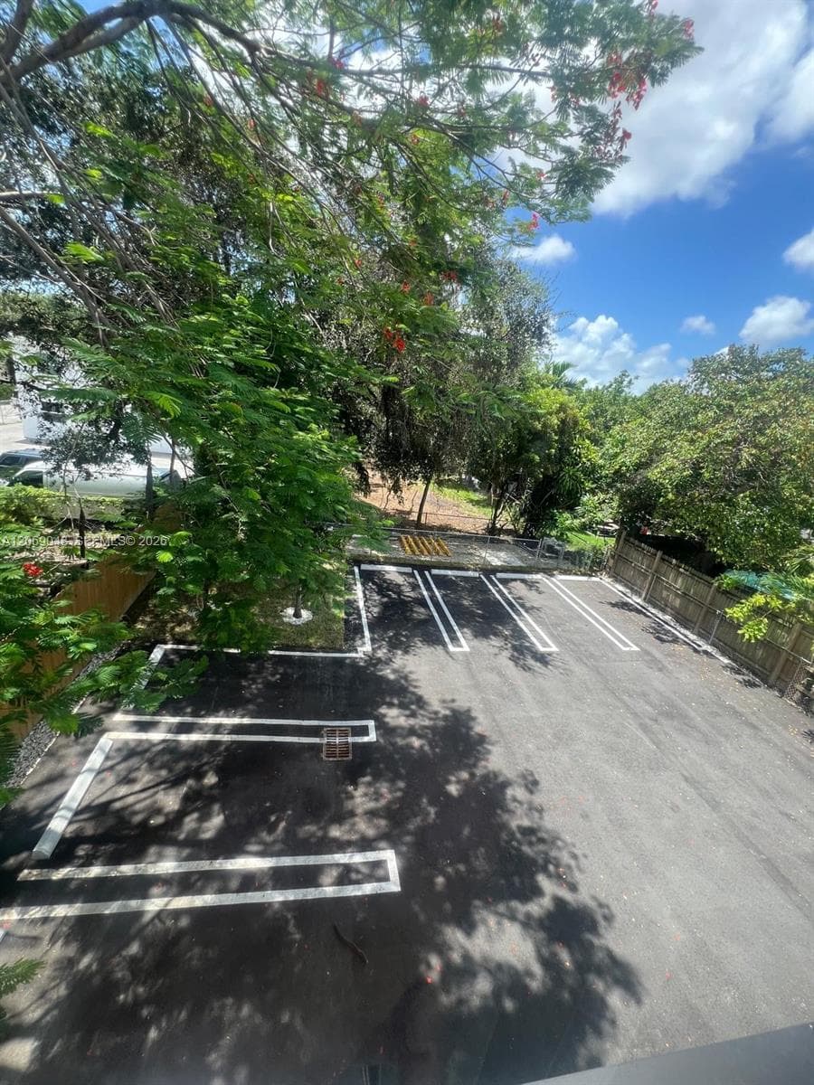 1860 NW 19th St # 102, Miami, FL 33125 photo 8
