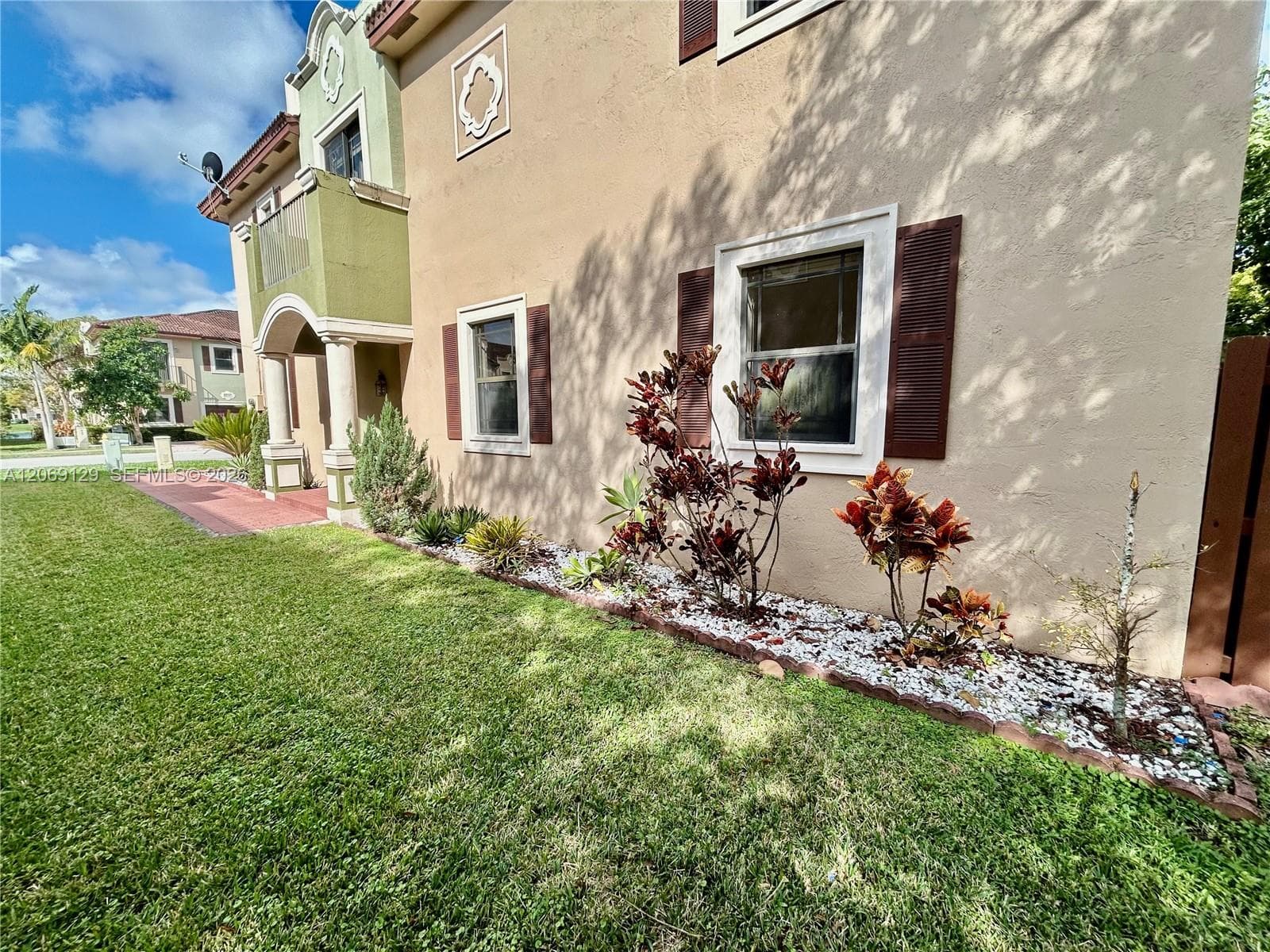 607 NE 35th Ave # 607, Homestead, FL 33033 photo 3