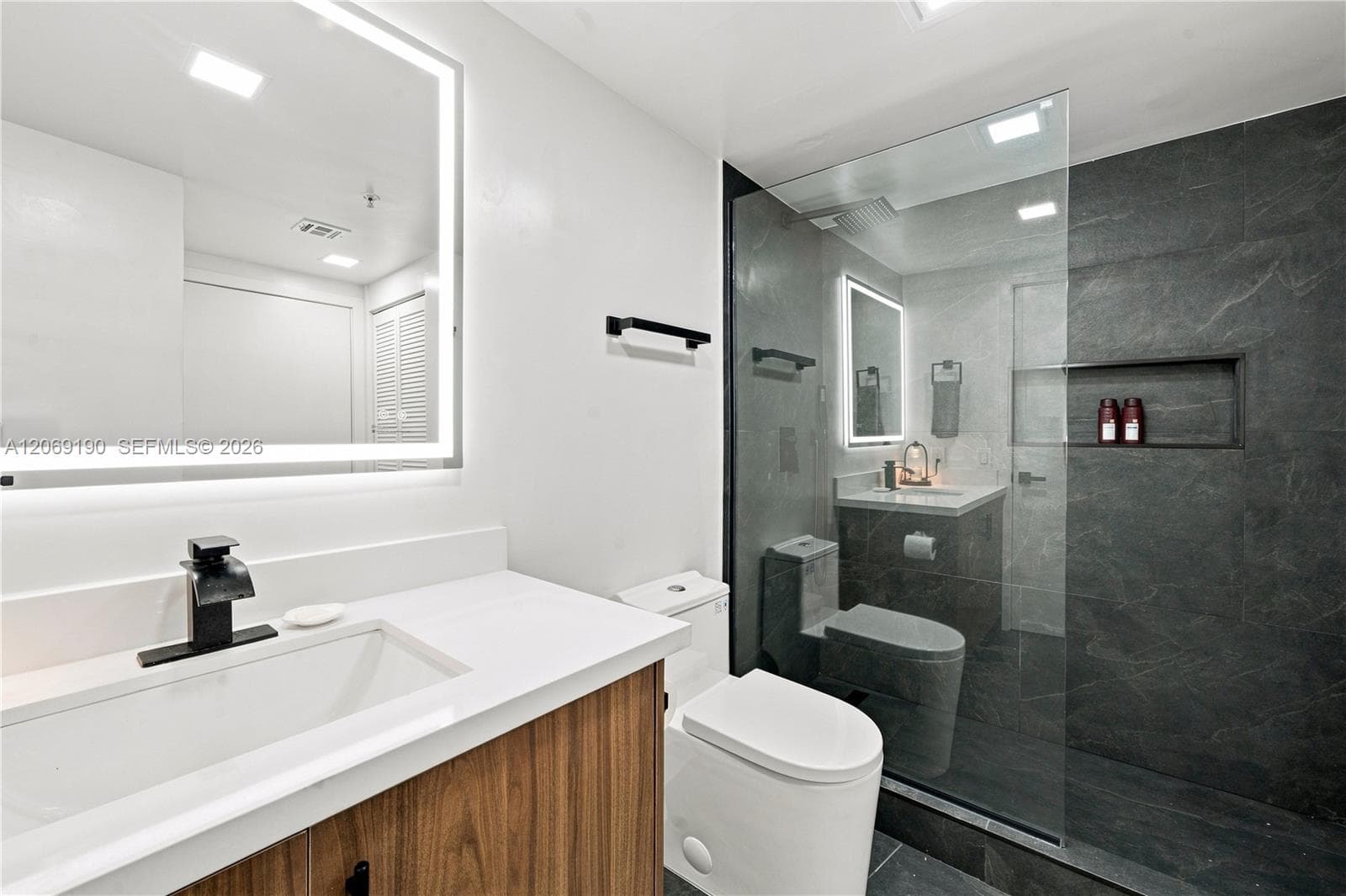 1750 N Bayshore Dr # 1912, Miami, FL 33132 photo 11