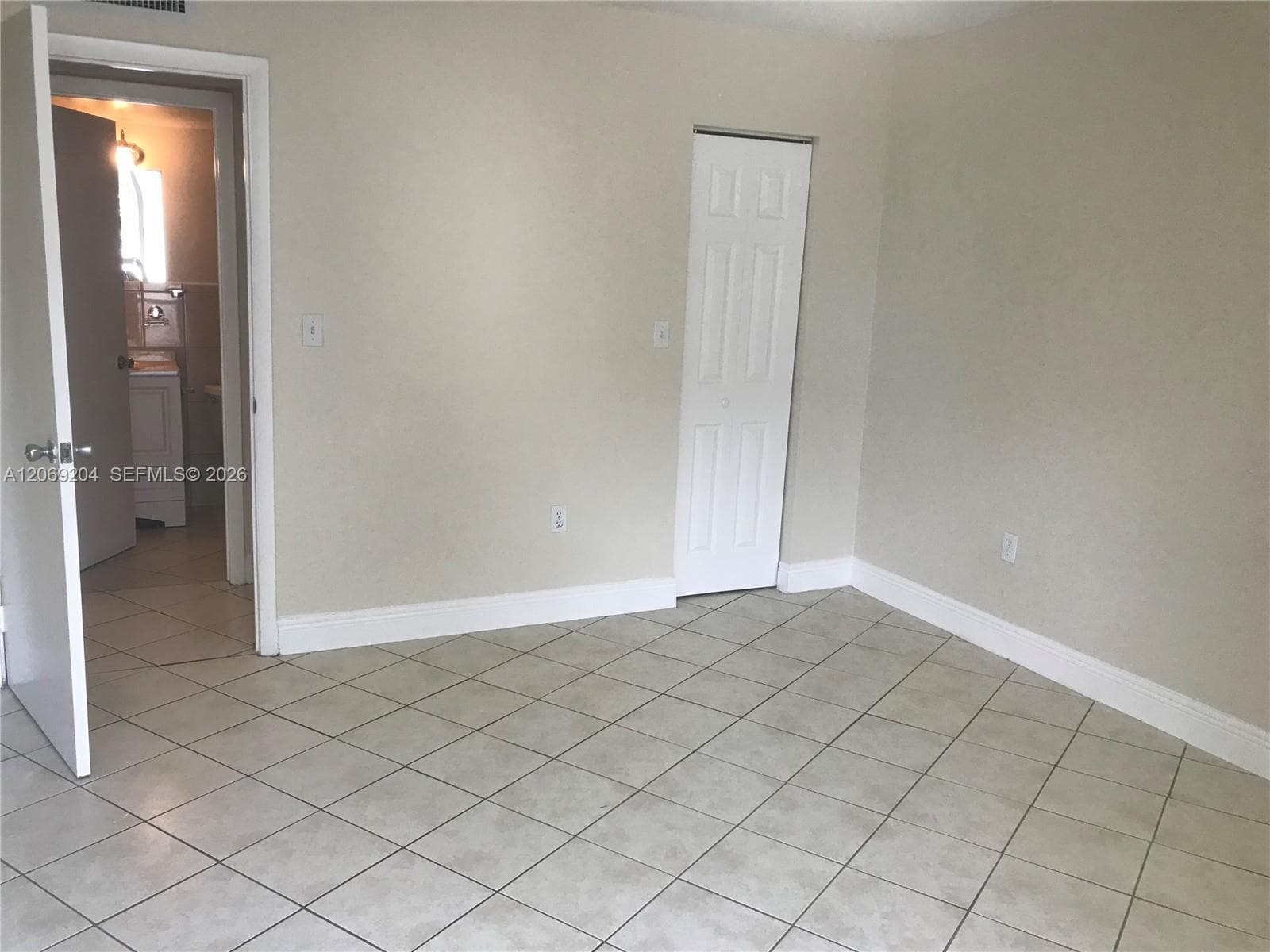 7125 NW 186th St # B106, Hialeah, FL 33015 photo 10
