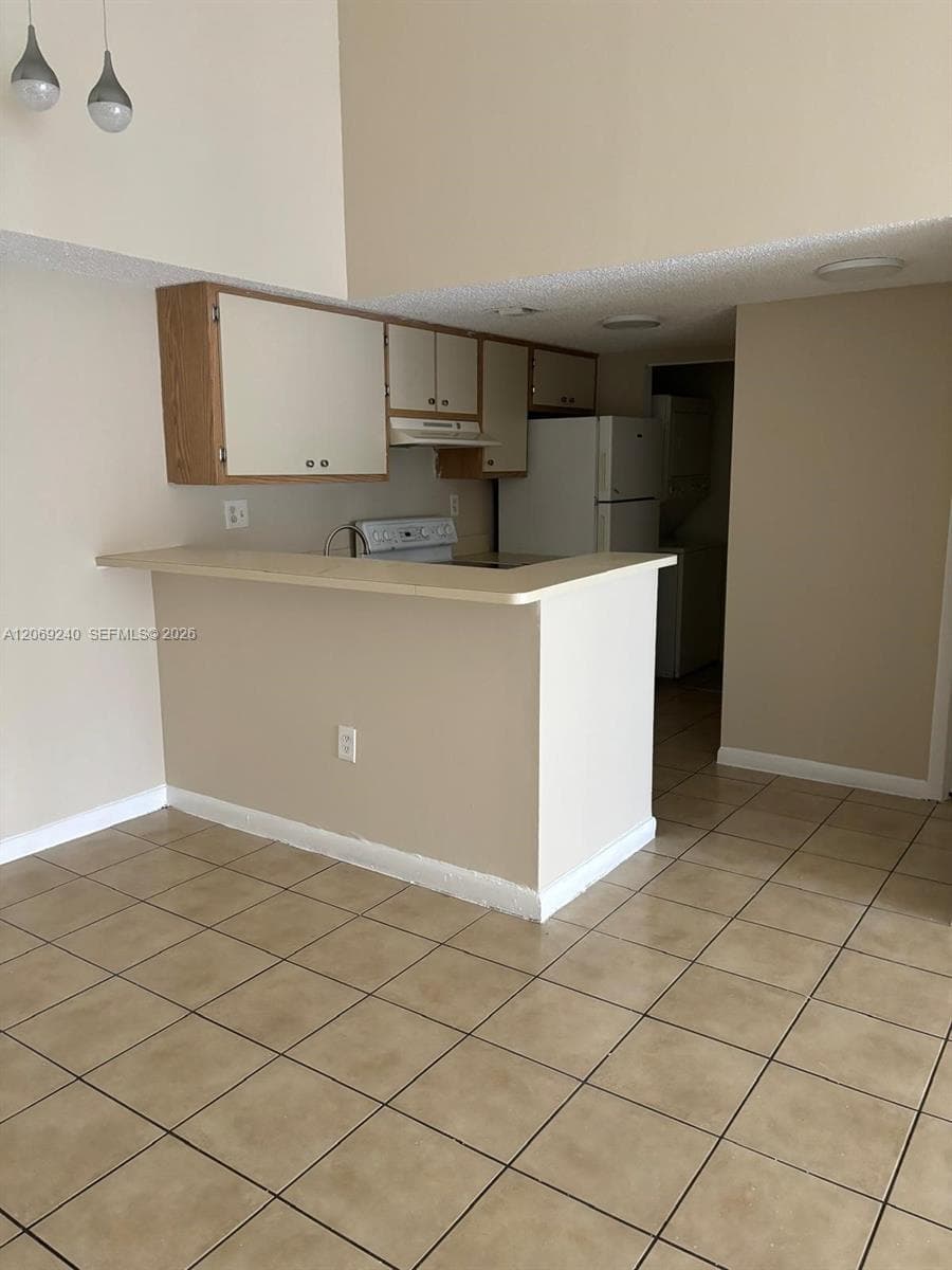 7200 NW 179th St # 310, Hialeah, FL 33015 photo 9