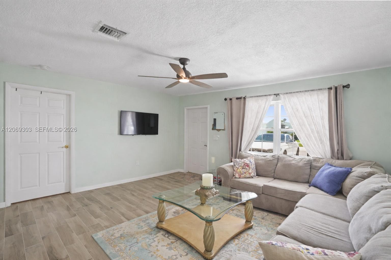 142 NW 10th Ct, Boynton Beach, FL 33426 photo 5
