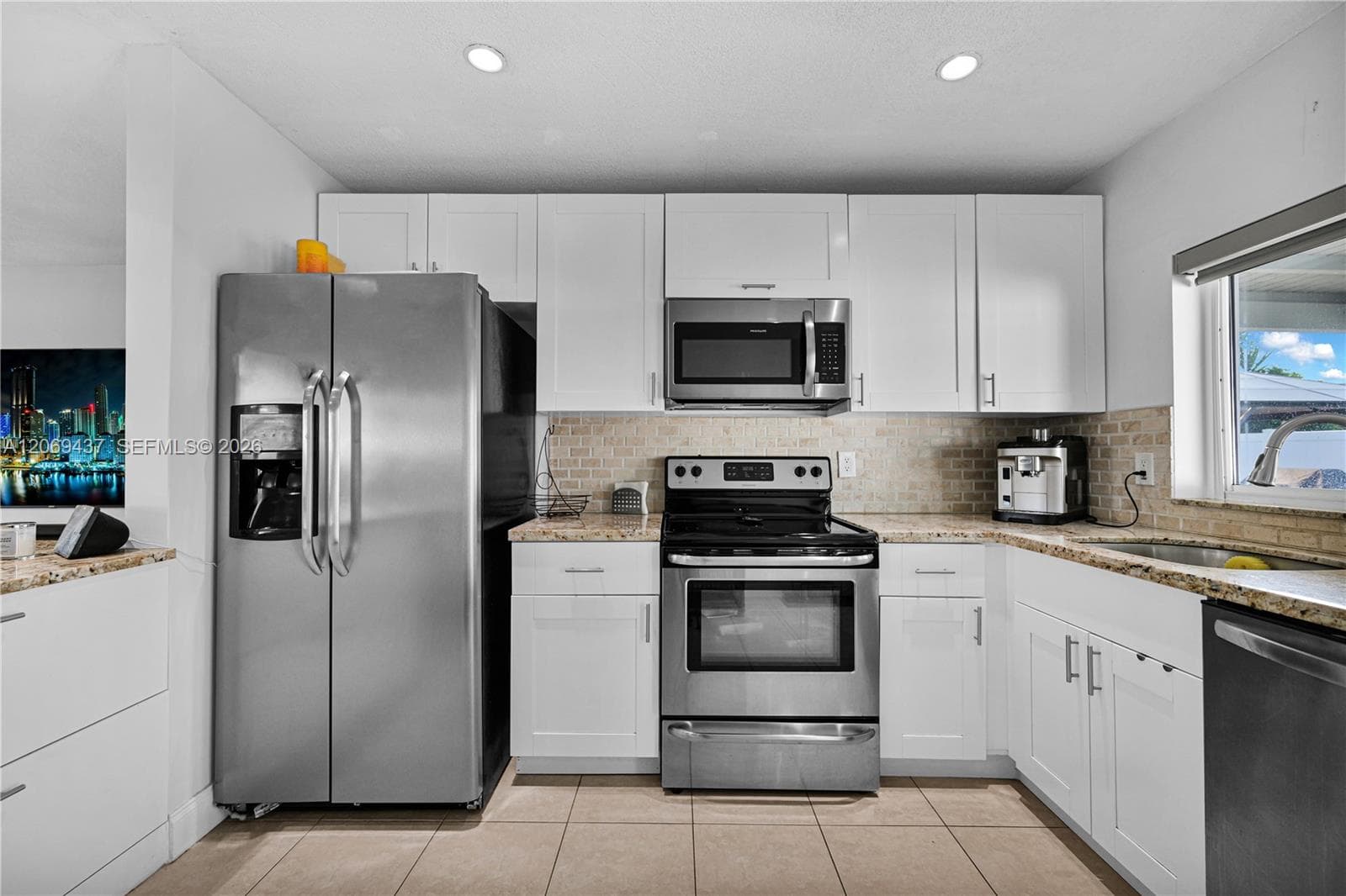 2710 NW 54th St, Tamarac, FL 33309 photo 10
