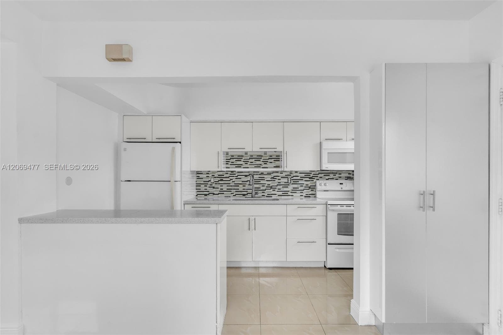 540 Beacom Blvd, Miami, FL 33135 photo 10