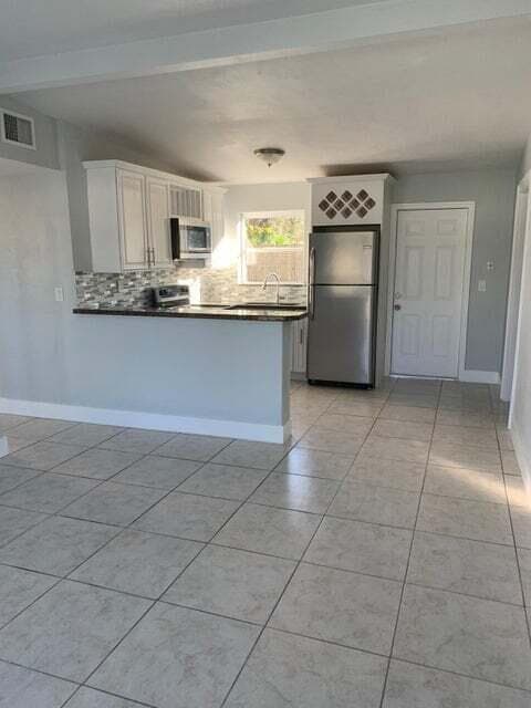 5672 Purdy Lane, West Palm Beach, FL 33415 photo 12