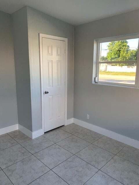 5672 Purdy Lane, West Palm Beach, FL 33415 photo 8