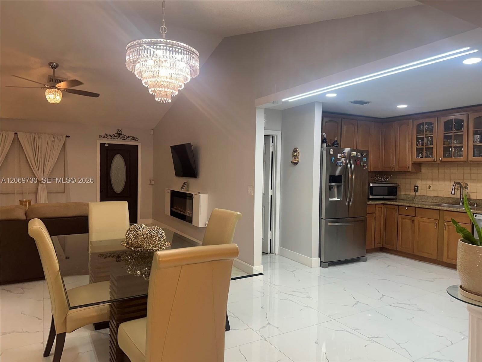 1051 SW 99th Ave, Pembroke Pines, FL 33025 photo 10