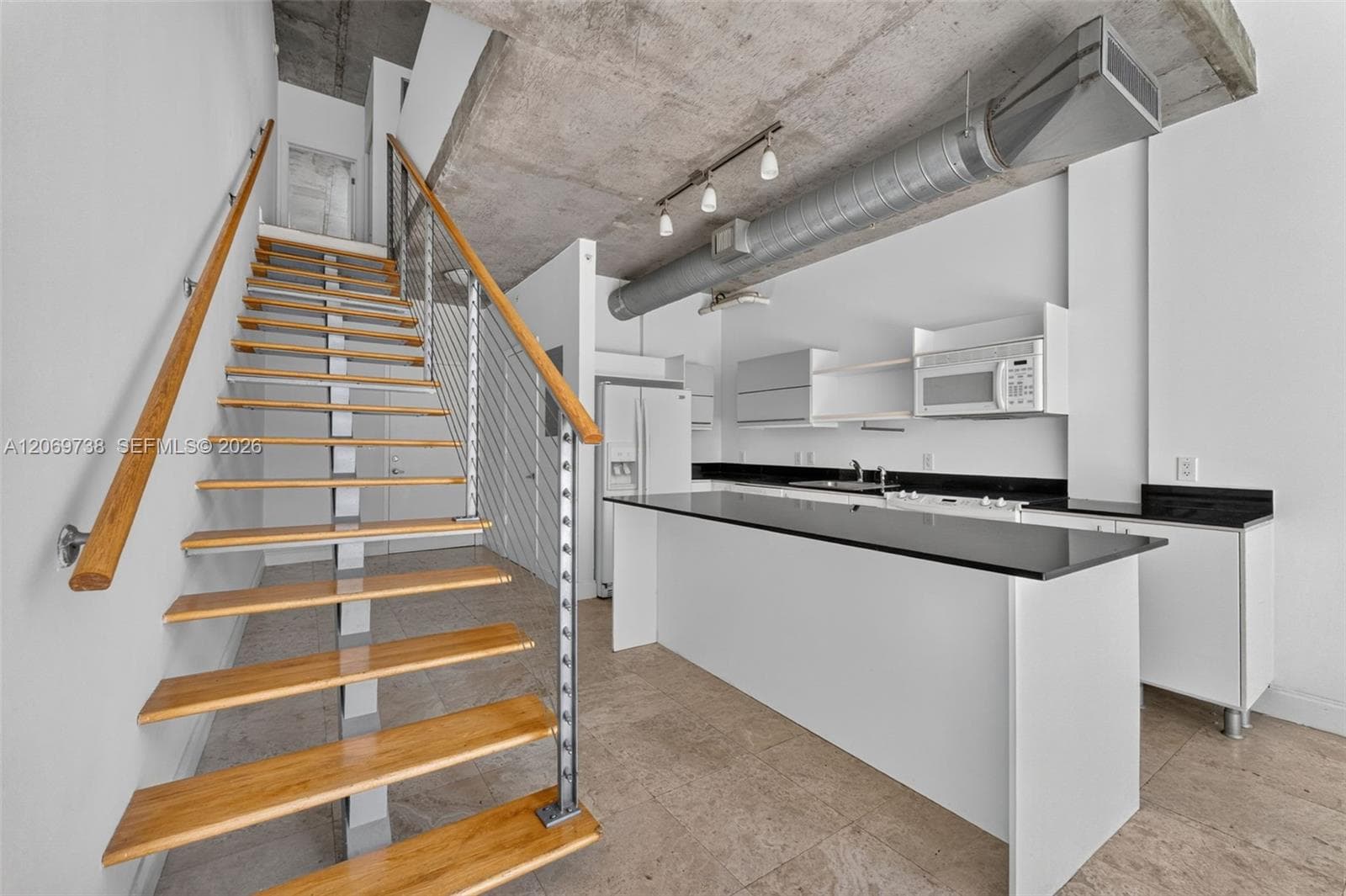 690 SW 1st Ct # 2122, Miami, FL 33130 photo 8