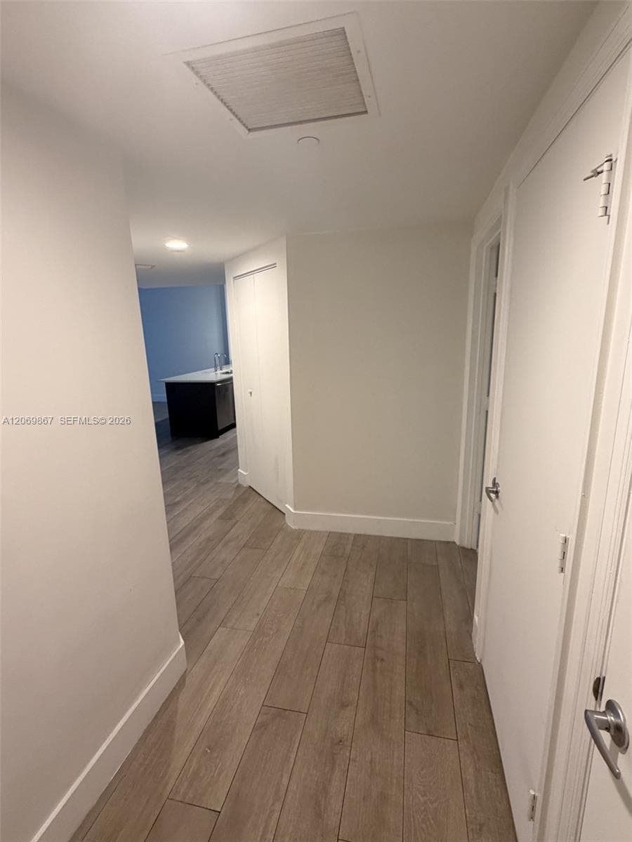 55 SE 6th St # 2007, Miami, FL 33131 photo 6