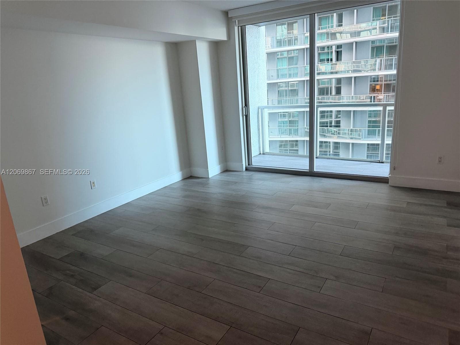 55 SE 6th St # 2007, Miami, FL 33131 photo 10