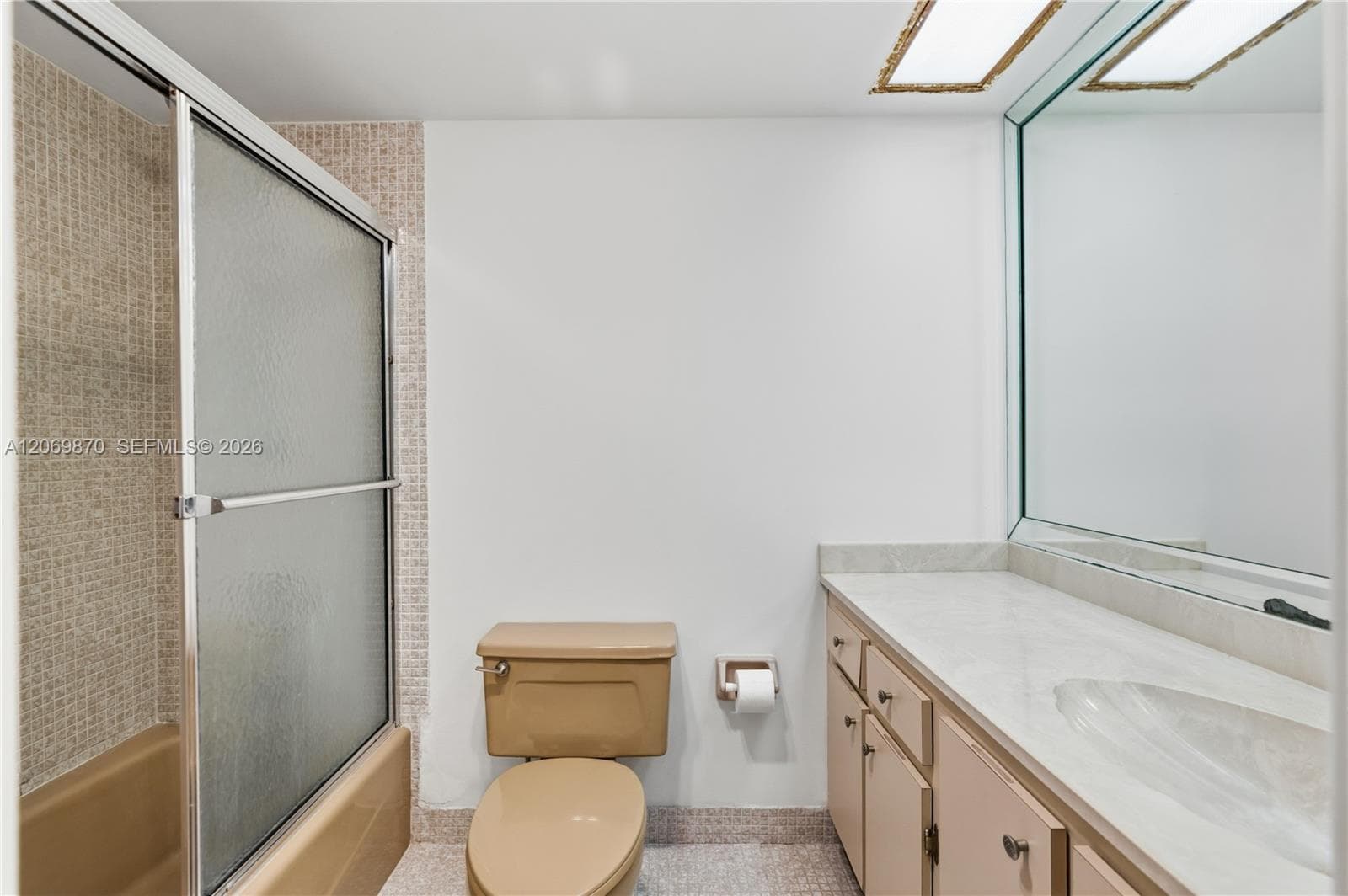 3970 Oaks Clubhouse Dr # 306, Pompano Beach, FL 33069 photo 13