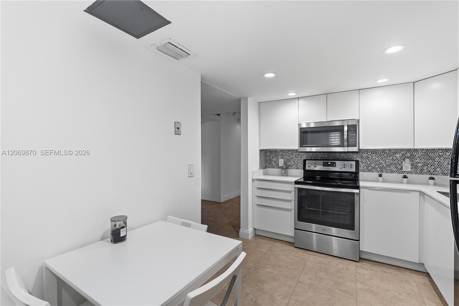 3970 Oaks Clubhouse Dr # 306, Pompano Beach, FL 33069 photo 7
