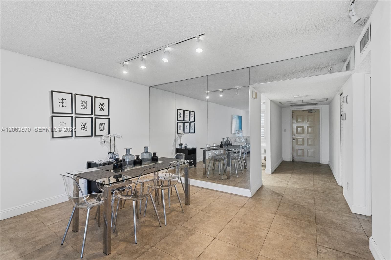 3970 Oaks Clubhouse Dr # 306, Pompano Beach, FL 33069 photo 3