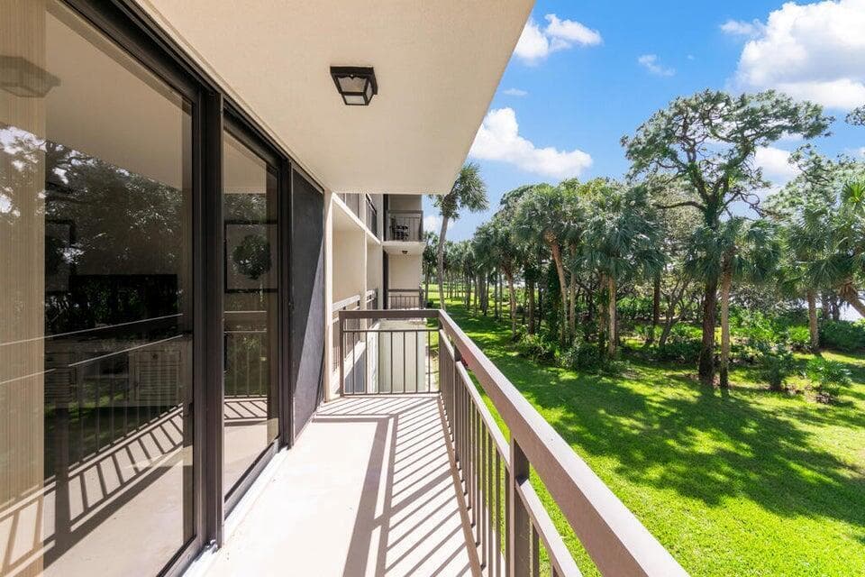 2101 Marina Isle Way # 203, Jupiter, FL 33477 photo 11
