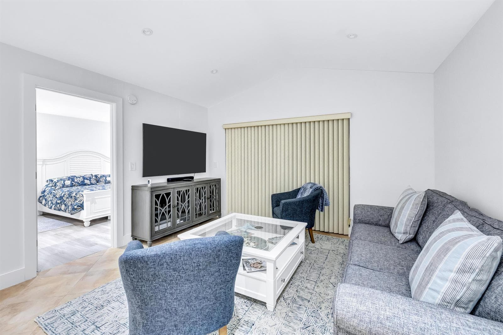351 Club Circle # 210, Boca Raton, FL 33487 photo 8