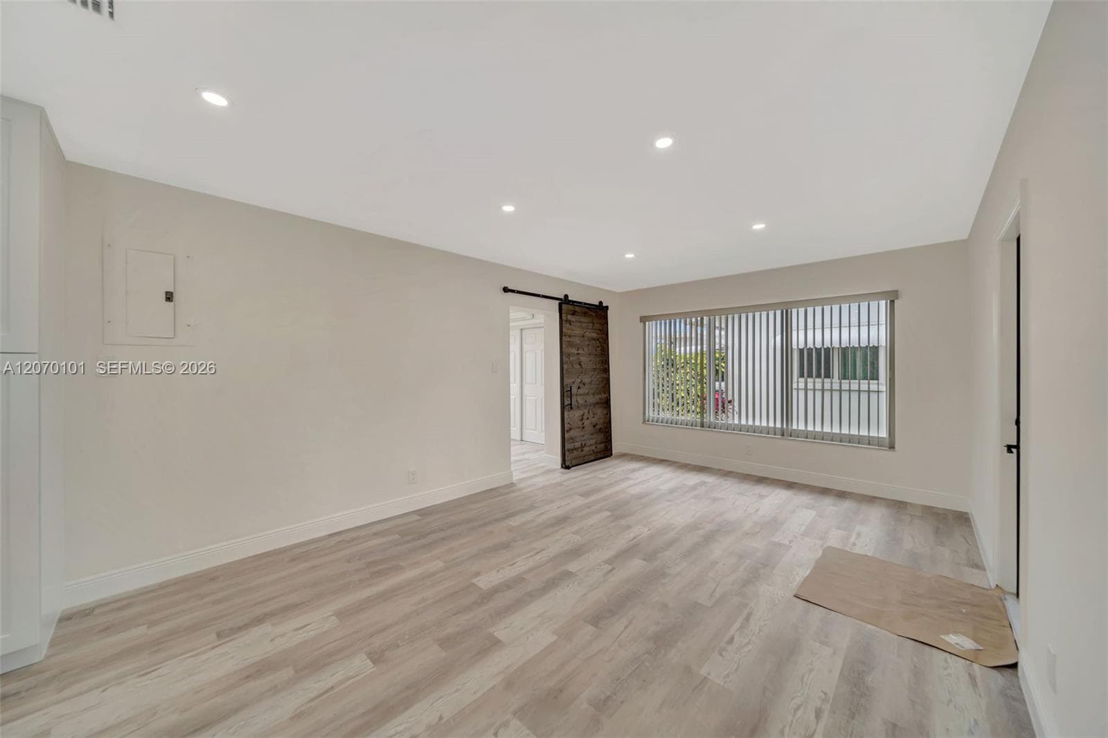 8502 NW 59th St, Tamarac, FL 33321 photo 6