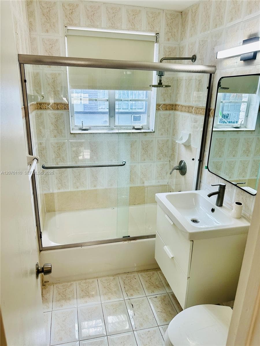 315 86th St # 2, Miami Beach, FL 33141 photo 11
