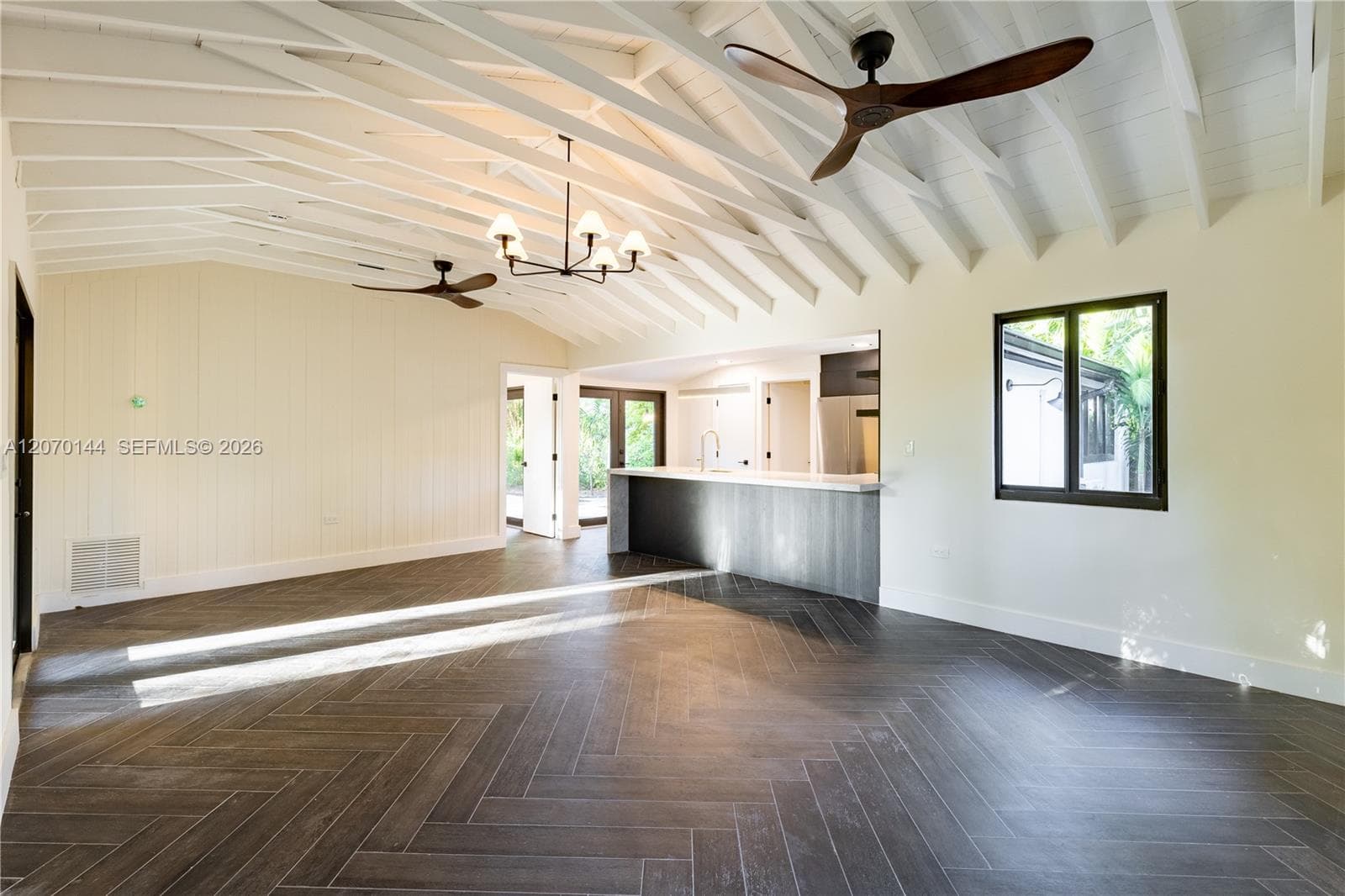 10901 NE 3rd Ave, Miami, FL 33161 photo 11