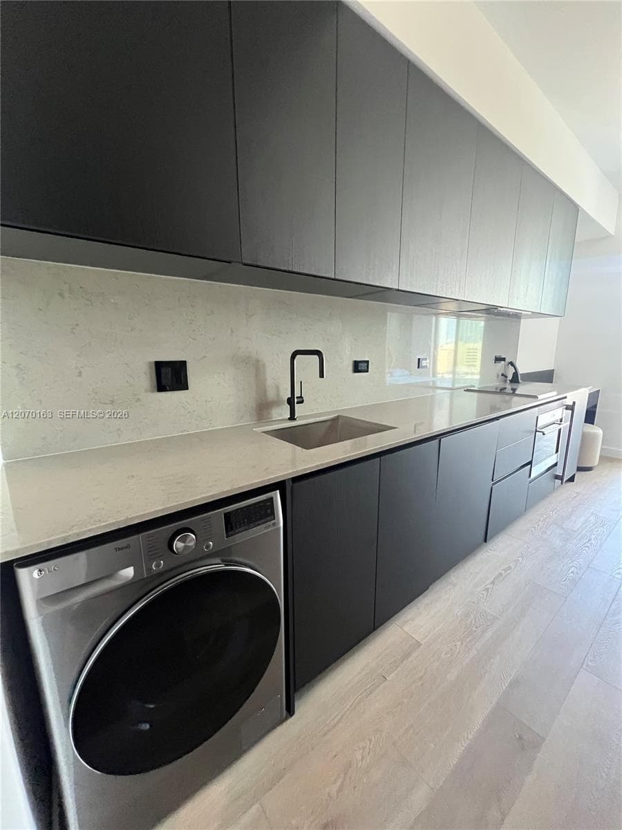 20 NE 11 st # 1204, Miami, FL 33132 photo 12