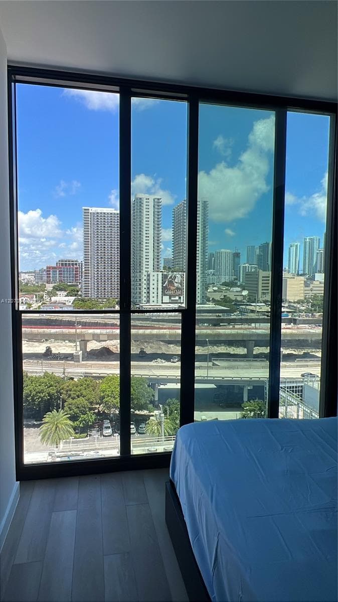 20 NE 11 st # 1204, Miami, FL 33132 photo 10