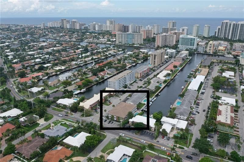 3220 Bayview Drive NE # 102, Fort Lauderdale, FL 33306 photo 2