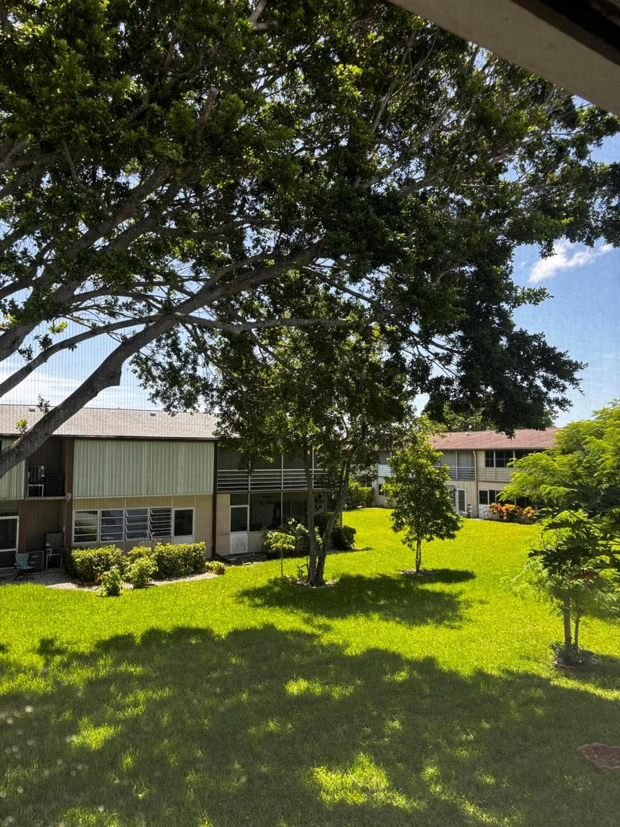 310 CHATHAM O # 310, West Palm Beach, FL 33417 photo 8