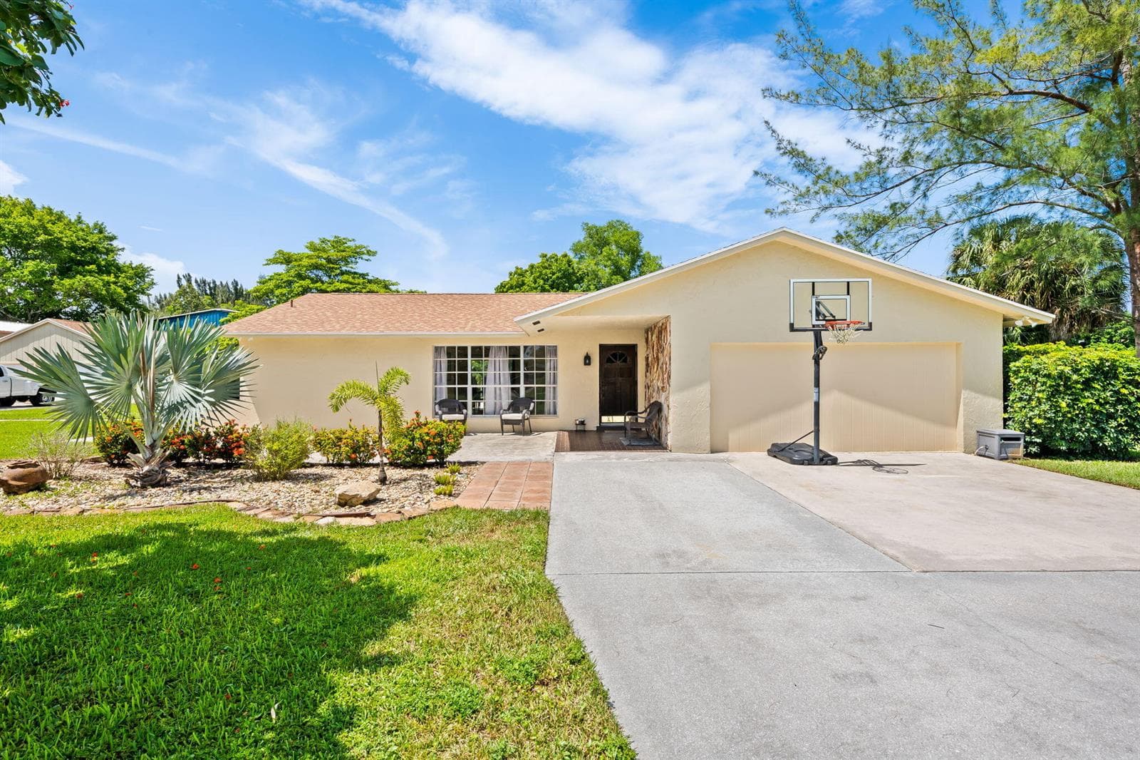 8645 PINTO Drive, Lake Worth, FL 33467 photo 3