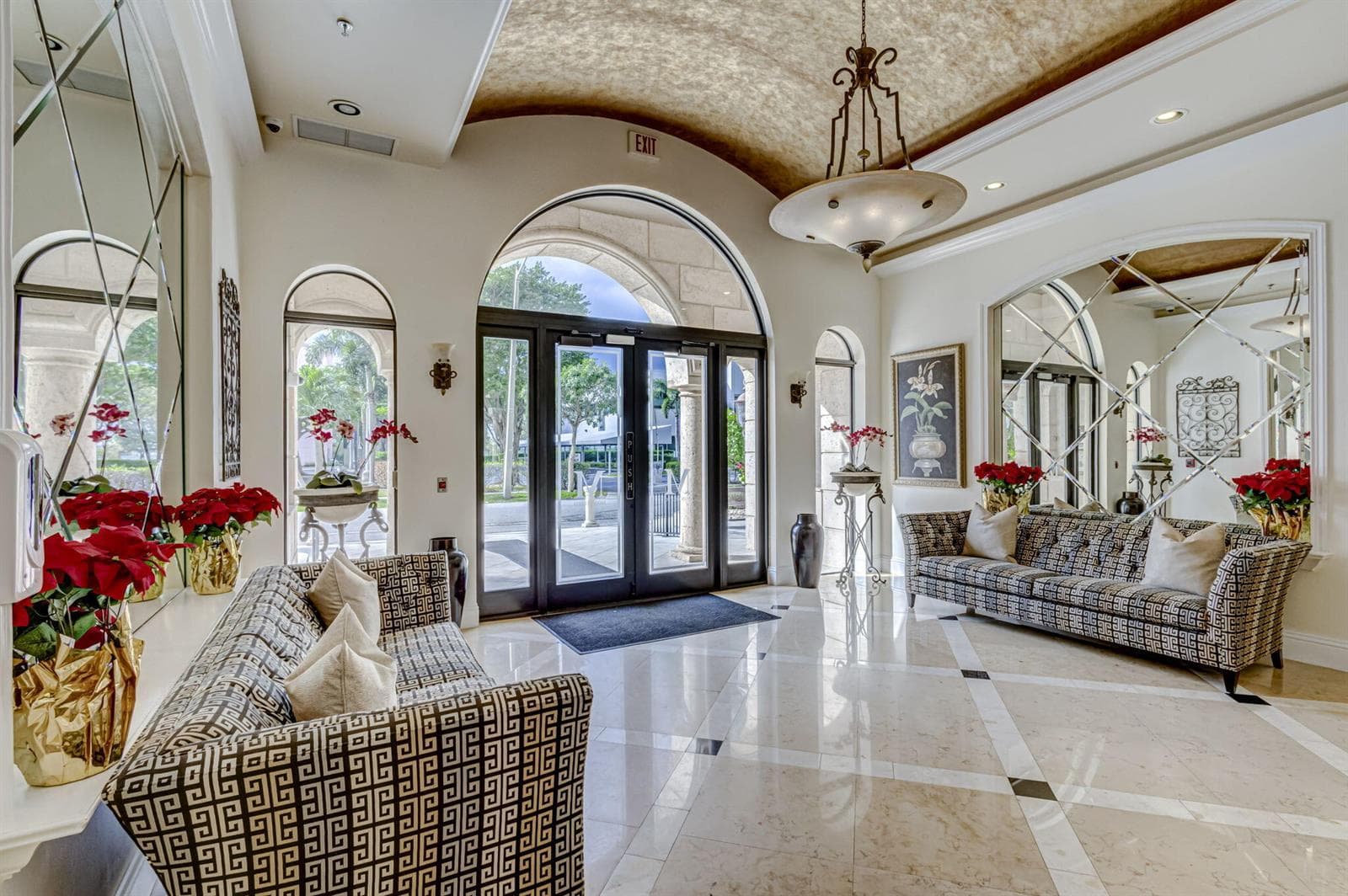 616 CLEARWATER PARK Road # 602, West Palm Beach, FL 33401 photo 6