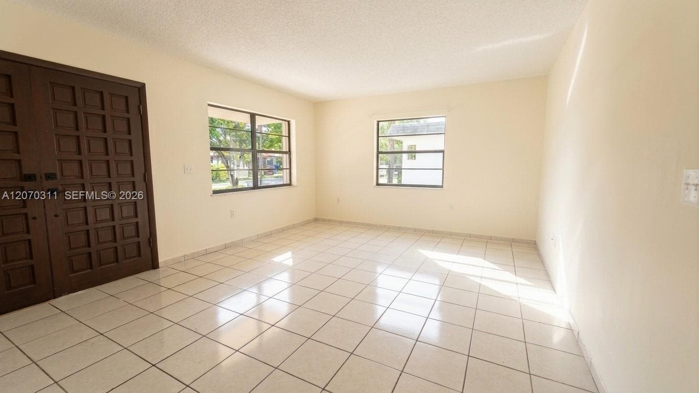 2820 SW 25th St # 2820, Miami, FL 33133 photo 2