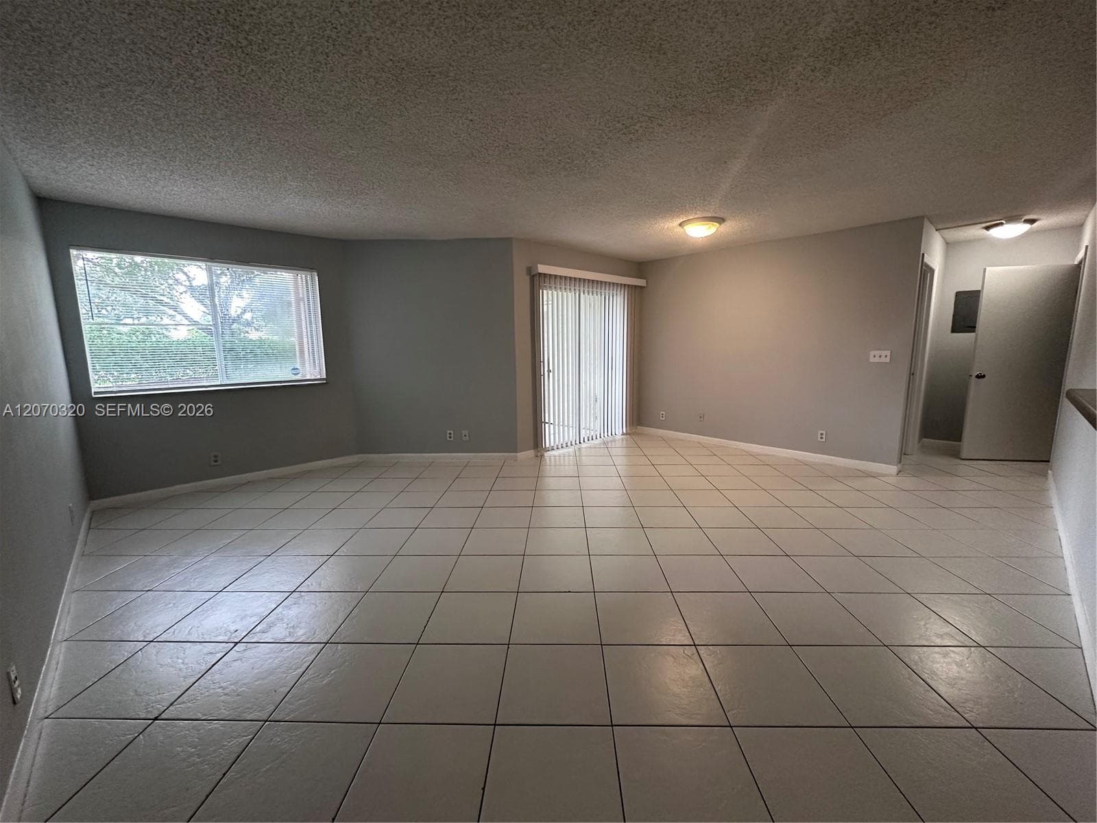 9755 Westview Dr # 1215, Coral Springs, FL 33076