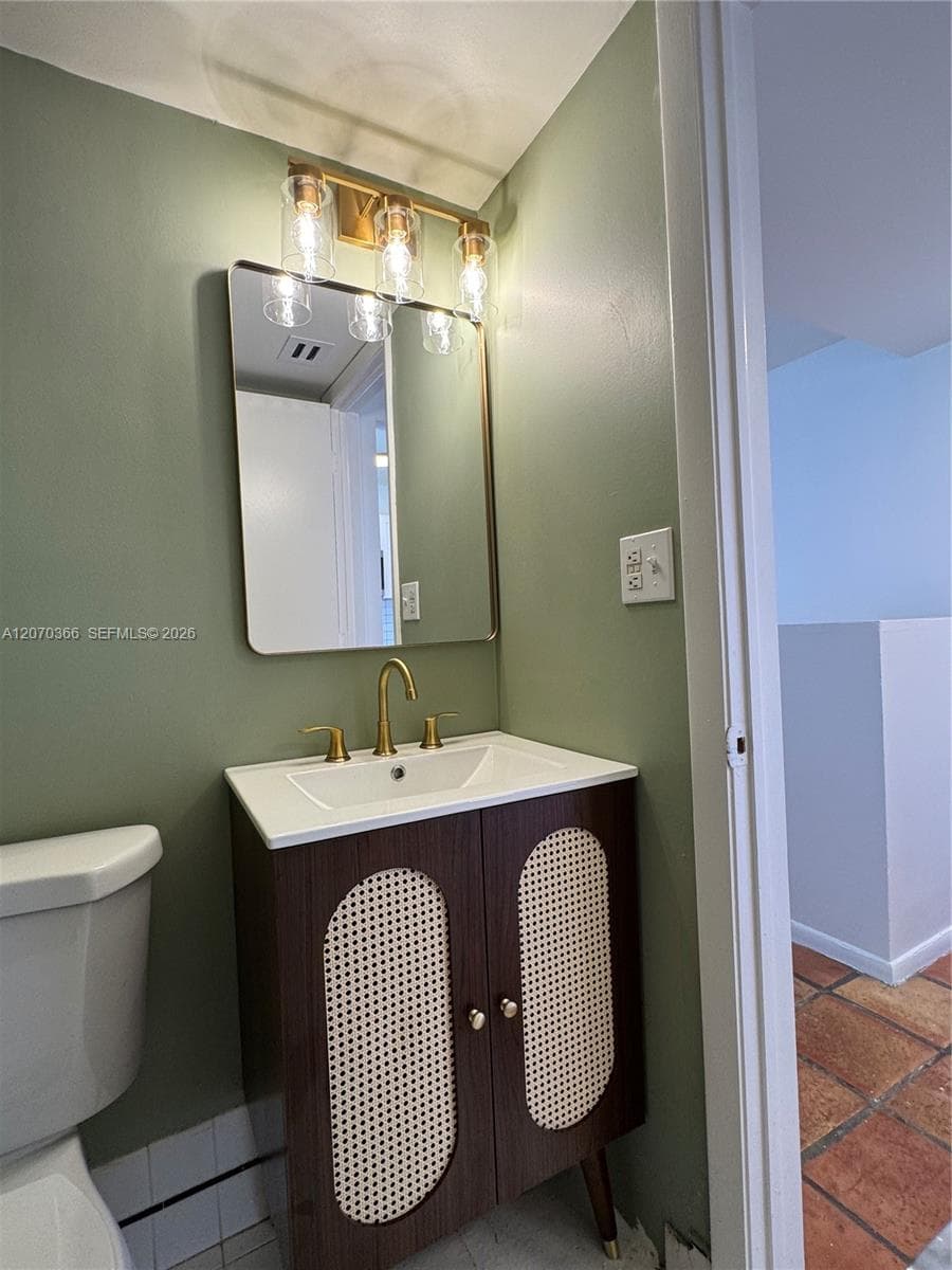 1460 Ocean Dr # 208, Miami Beach, FL 33139 photo 12