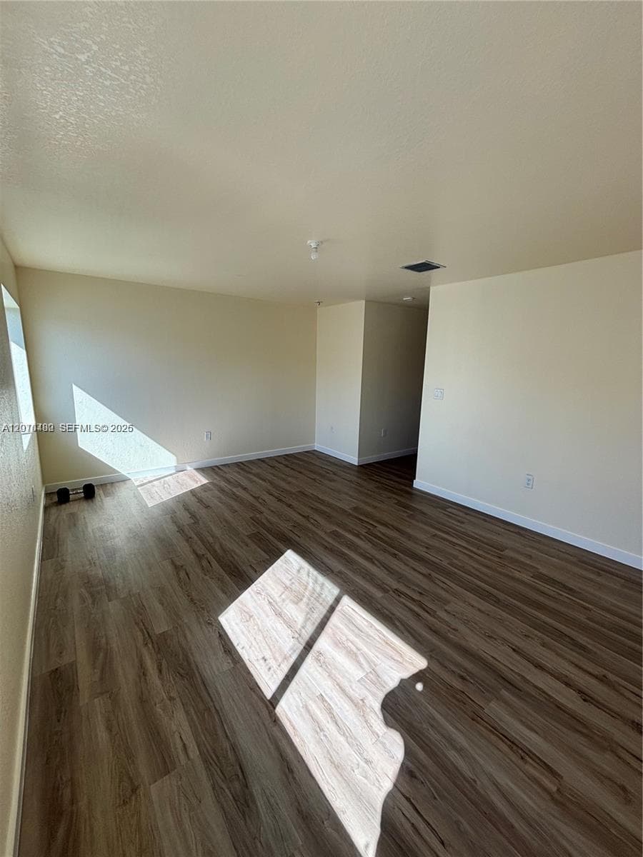 1021 NW 5th St, Florida City, FL 33034 photo 6