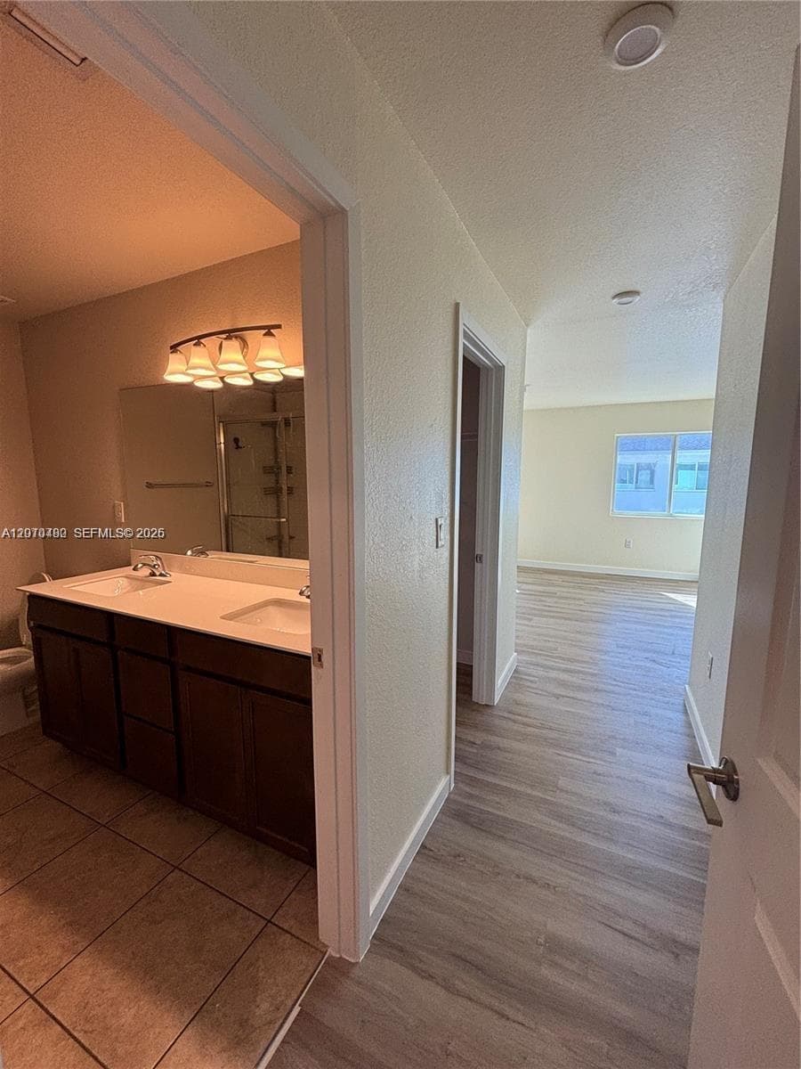 1021 NW 5th St, Florida City, FL 33034 photo 8