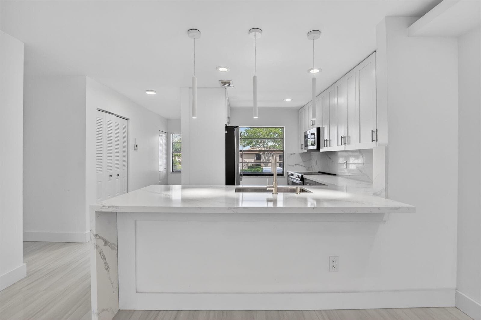 9272 Vista Del Lago # 28F, Boca Raton, FL 33428 photo 8
