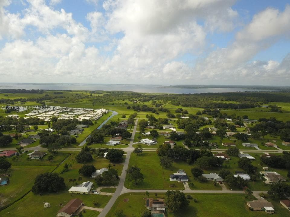 7009 CORAL RIDGE RD, Sebring, FL 33876 photo 6