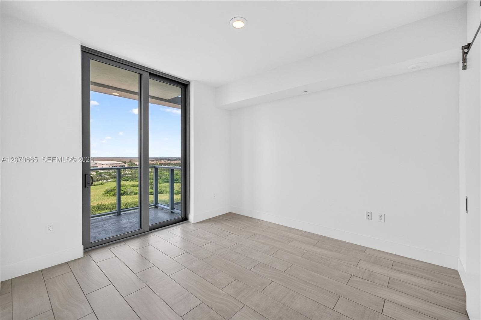 2000 Metropica Way # 2111, Sunrise, FL 33323 photo 8