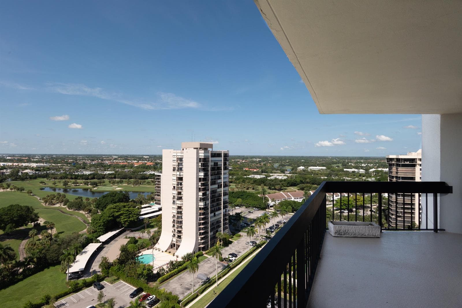 2400 PRESIDENTIAL Way # PH6, West Palm Beach, FL 33401 photo 12