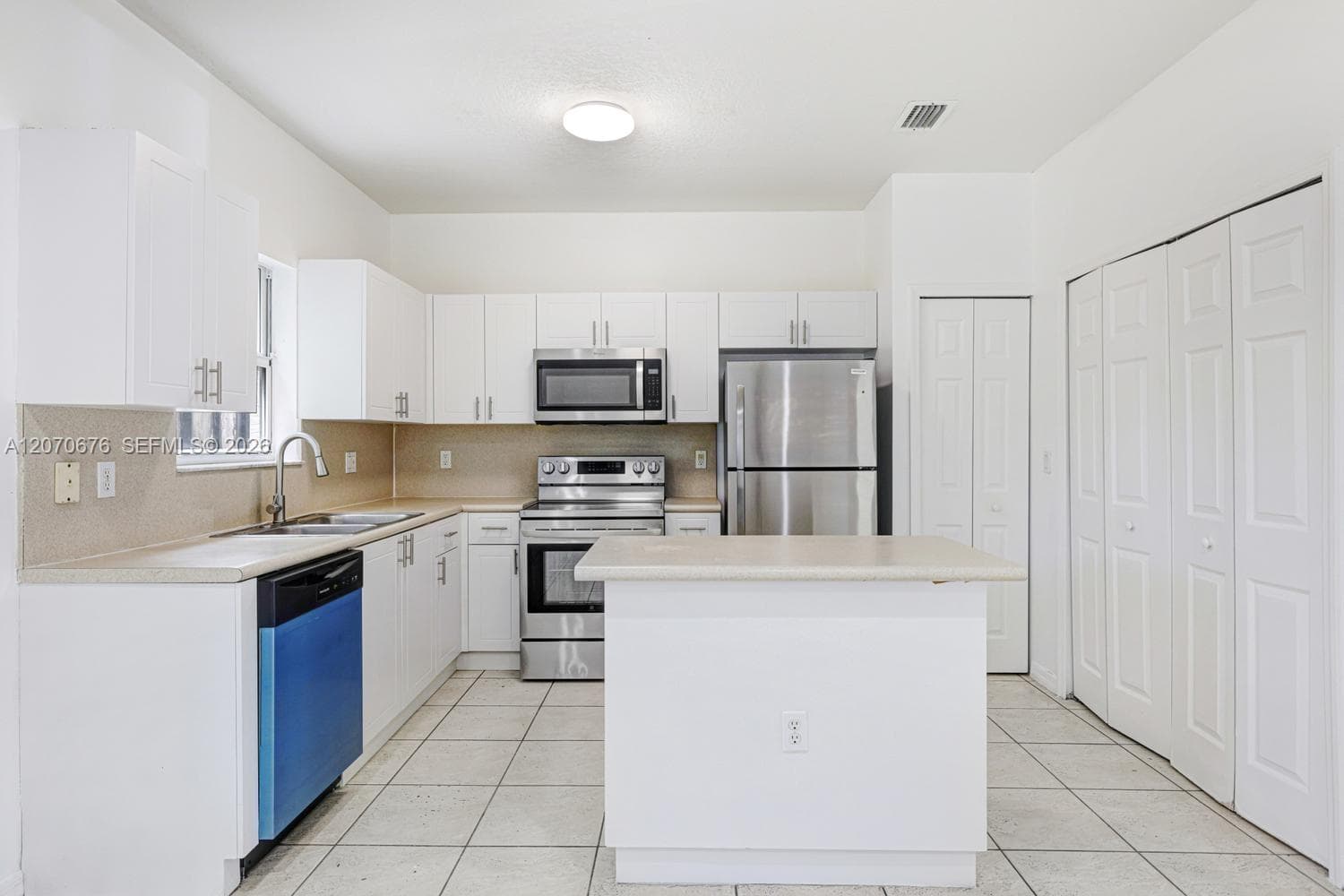 1700 SE 31st Ct, Homestead, FL 33035 photo 9