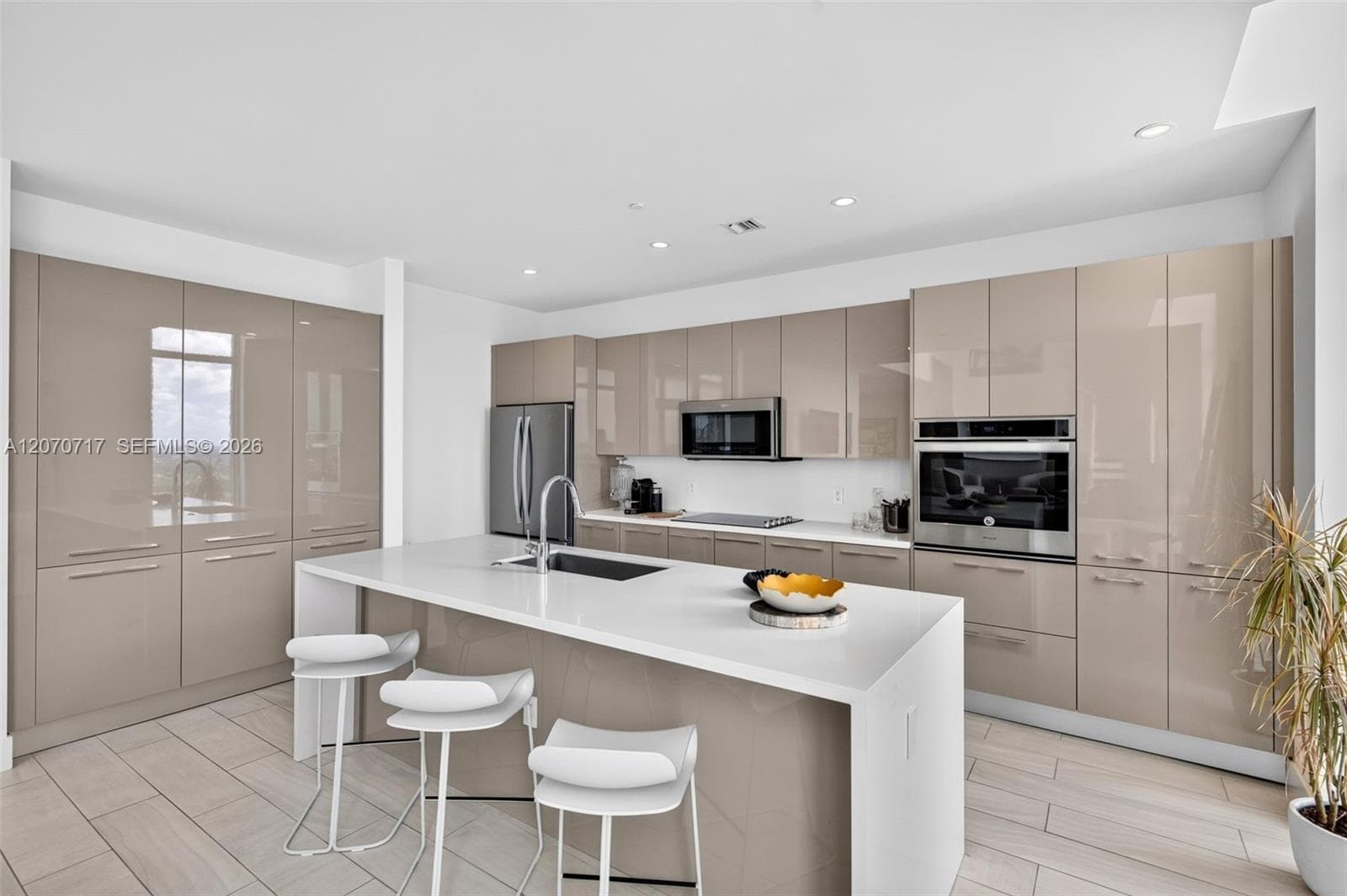 2000 Metropica Way # PH07, Sunrise, FL 33323 photo 6