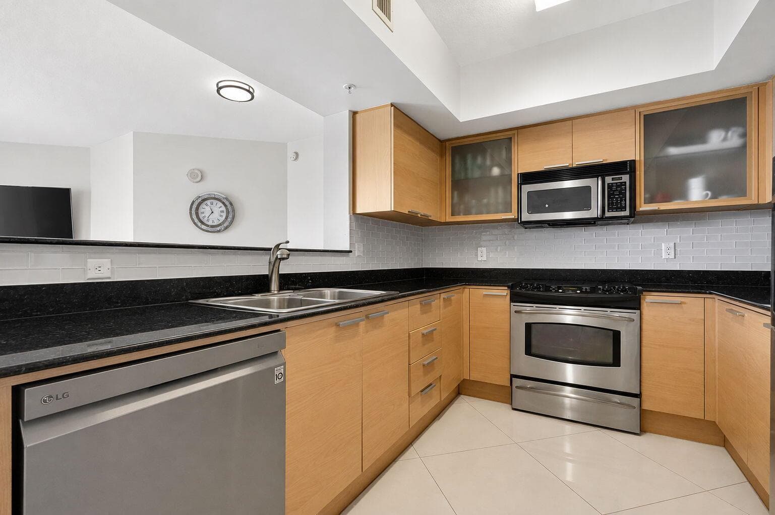 16699 Collins Avenue # 3509, Sunny Isles Beach, FL 33160 photo 7