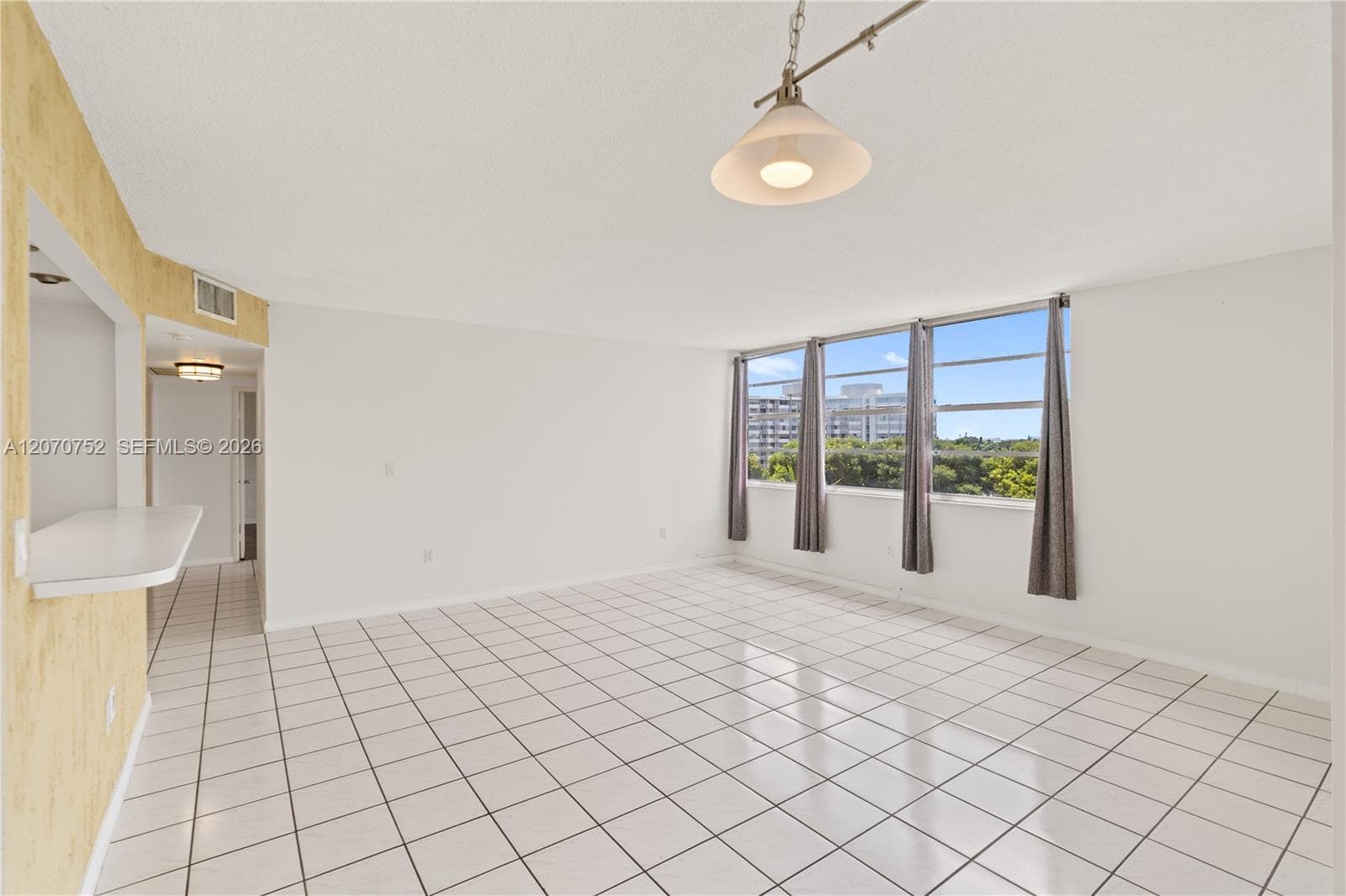 1301 NE Miami Gardens Dr # 505W, Miami, FL 33179 photo 4