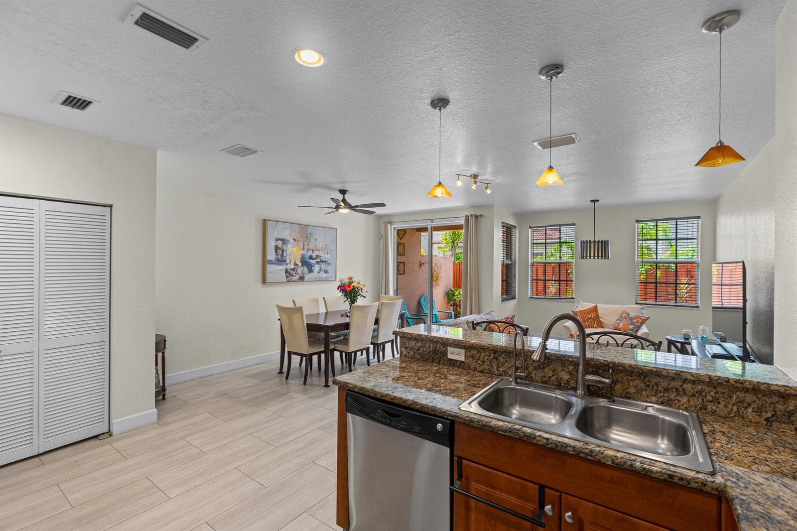 213 Las Brisas Circle, Sunrise, FL 33326 photo 3