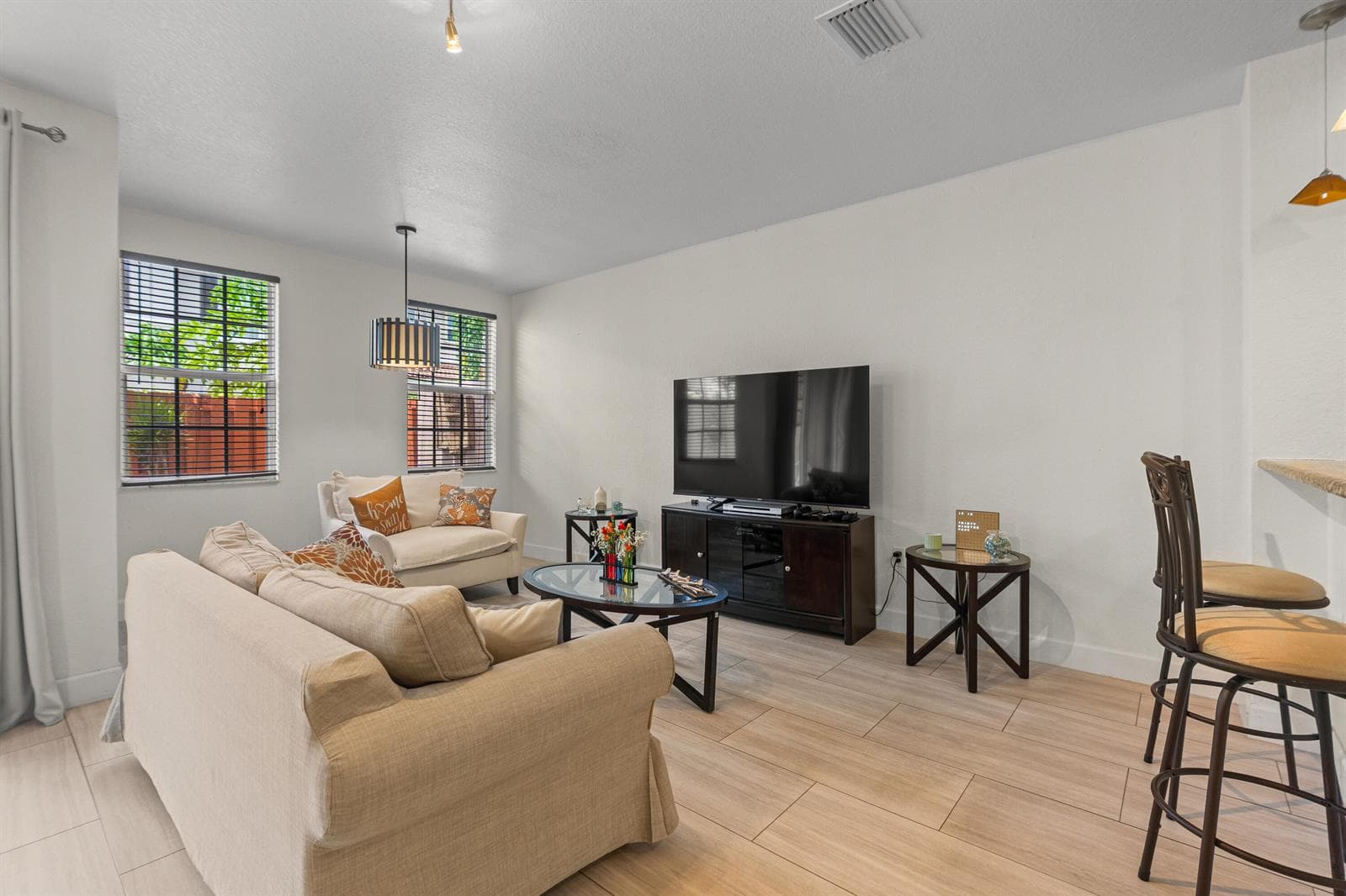 213 Las Brisas Circle, Sunrise, FL 33326 photo 4