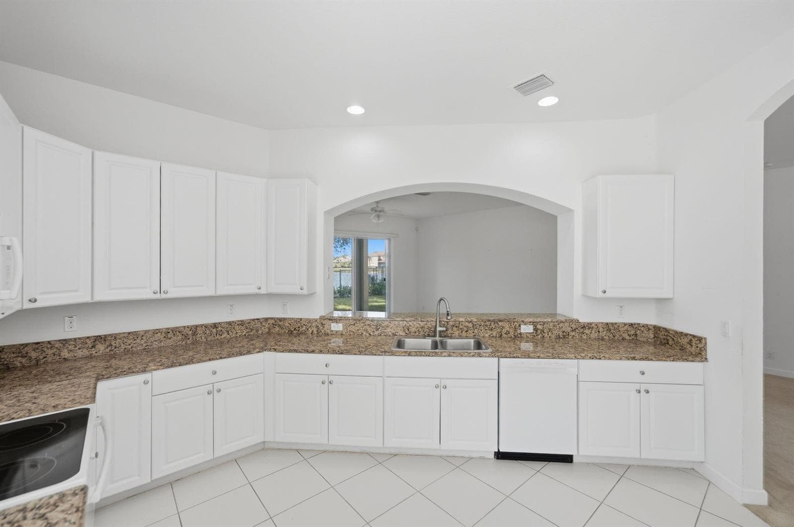 381 NW SHEFFIELD Circle, Port St. Lucie, FL 34983 photo 13