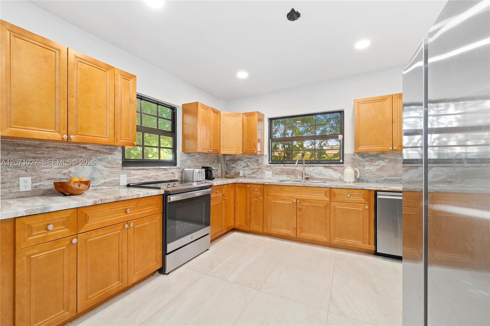 638 NE 141st St, North Miami, FL 33161 photo 6