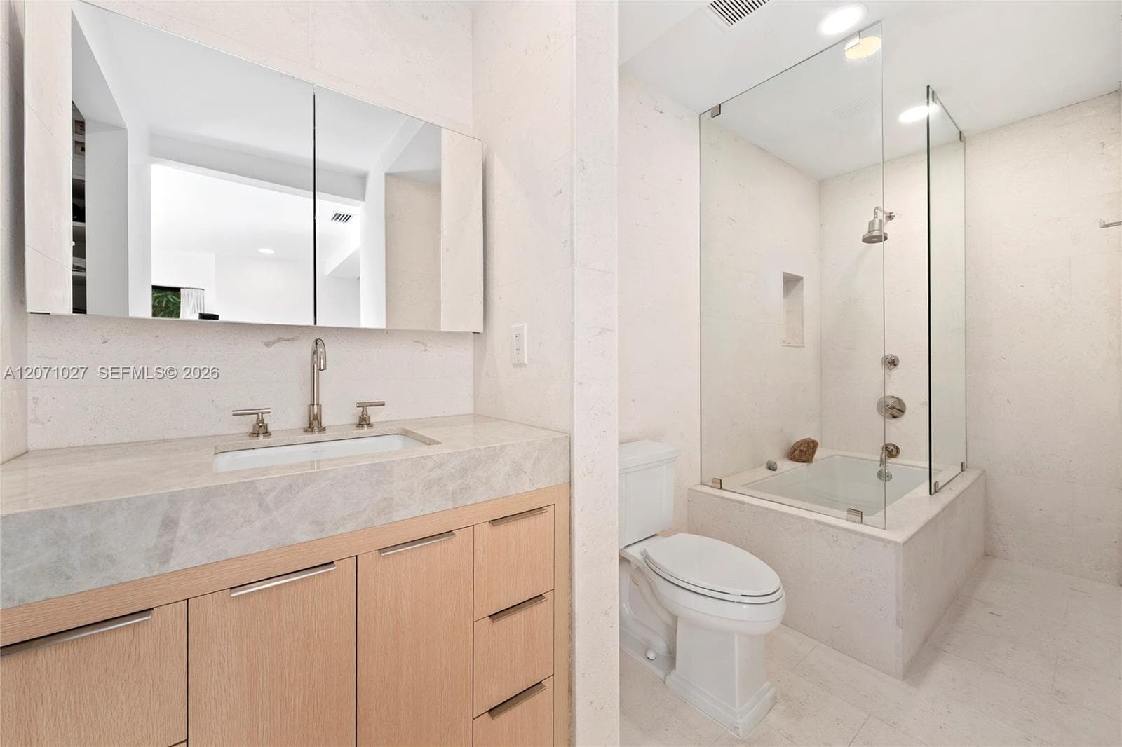 638 NE 141st St, North Miami, FL 33161 photo 10